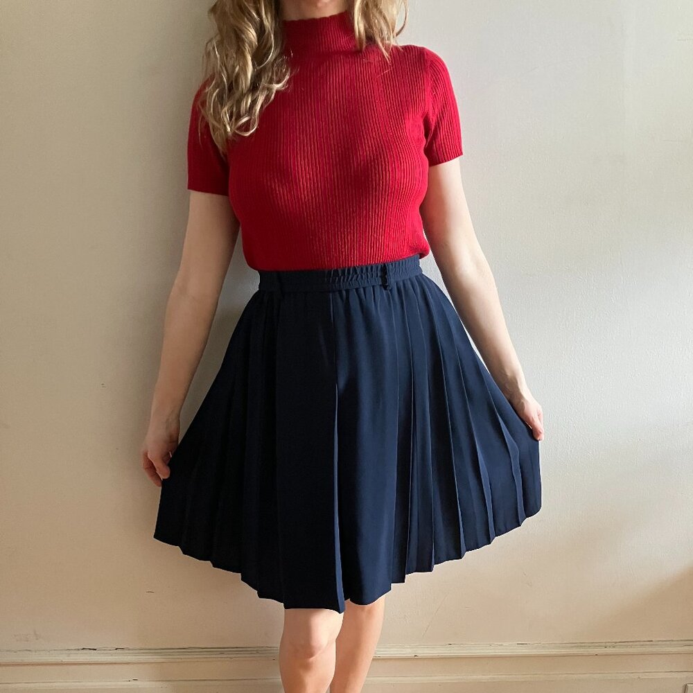 Vintage Anne Klein Navy Pleated Shorts High Rise Sz 12 French Girl Style
